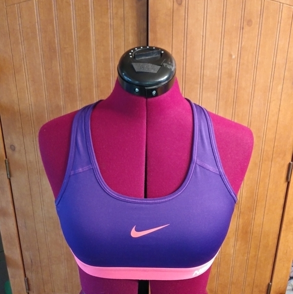 50% off Nike Sports Bra - Picture 1 of 6